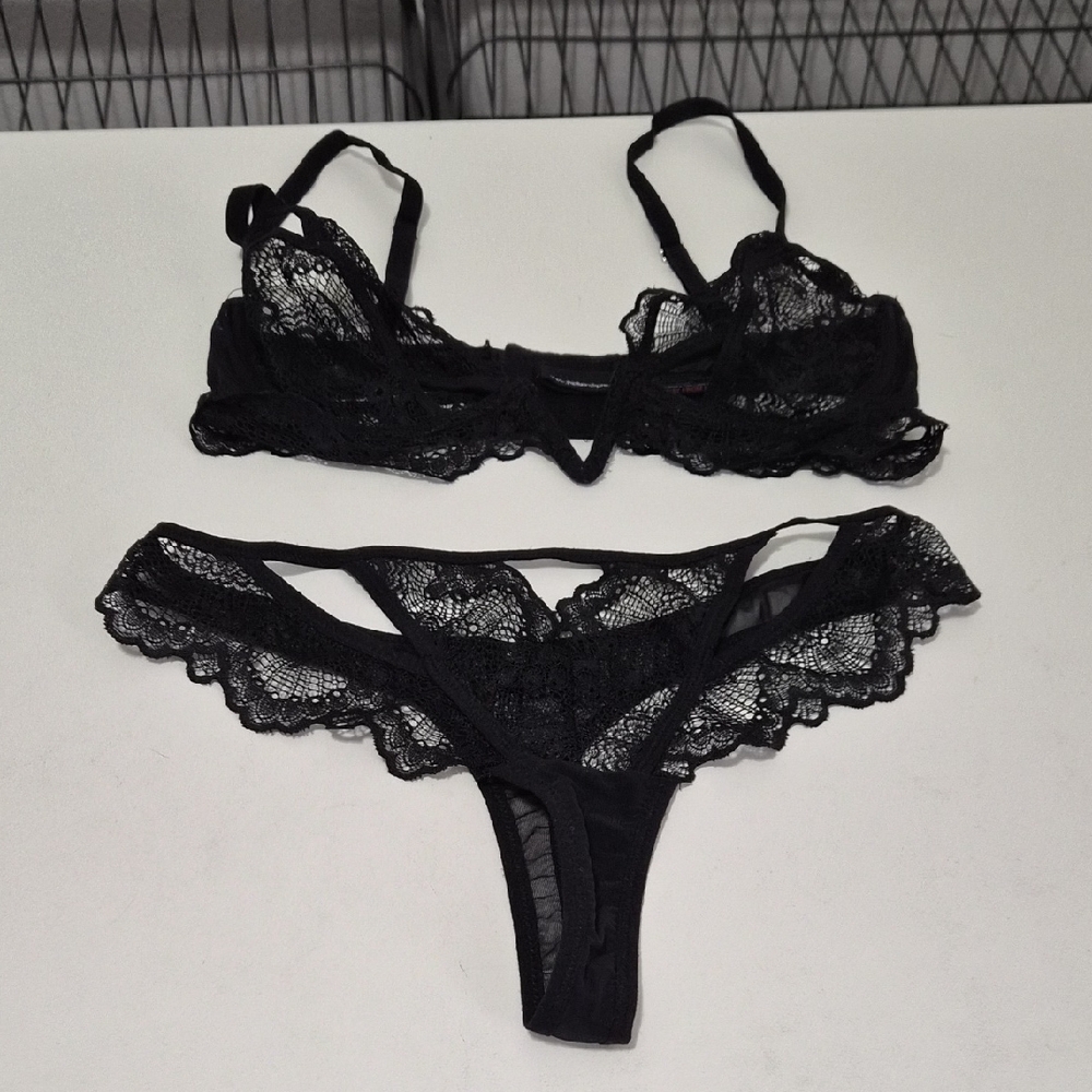 Thistle and Spire Black Lace Bra Set